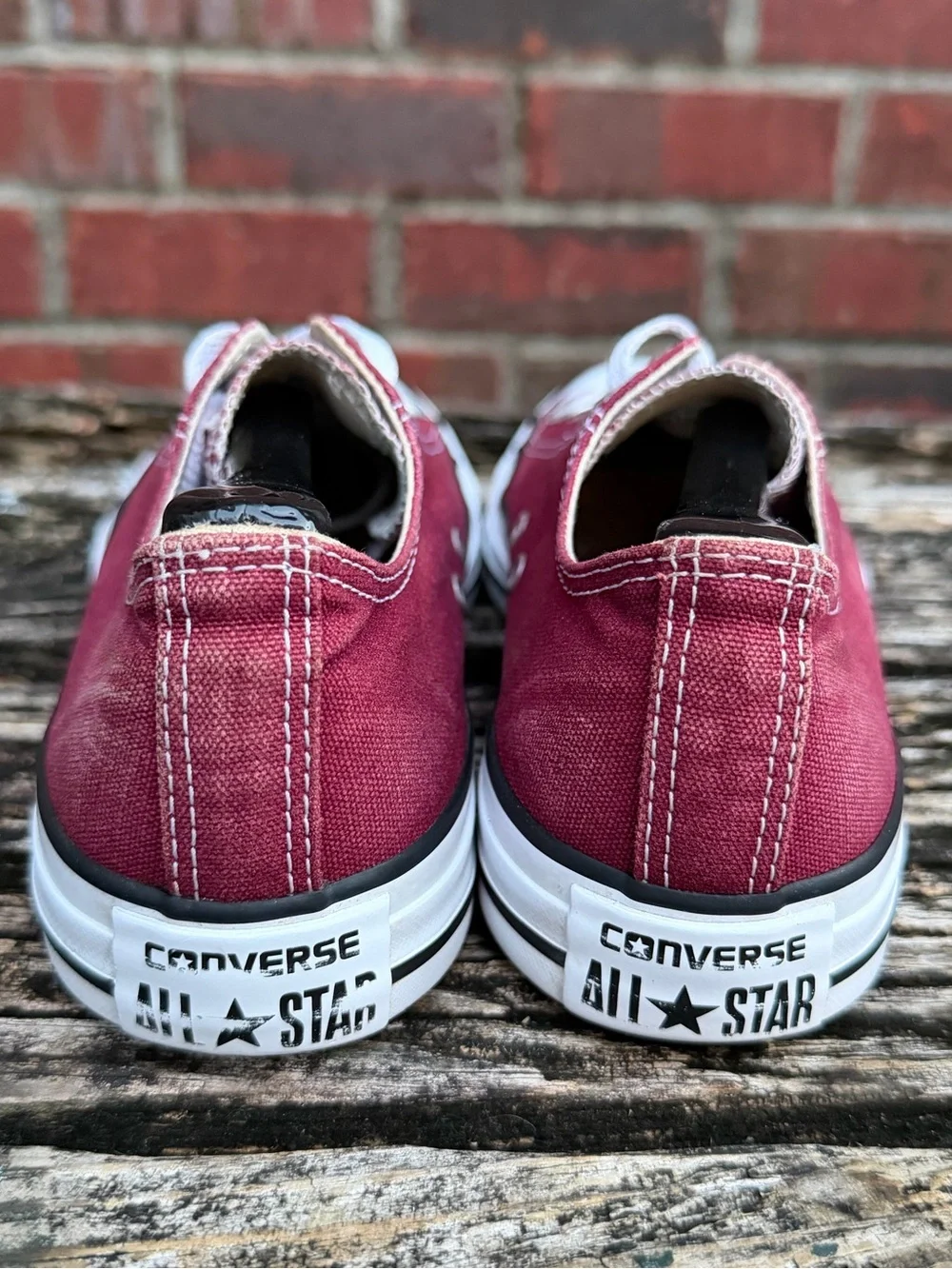 Converse Chuck Taylor All Star Unisex M-6 W-8 Maroon Low Top Canvas Sneakers X2